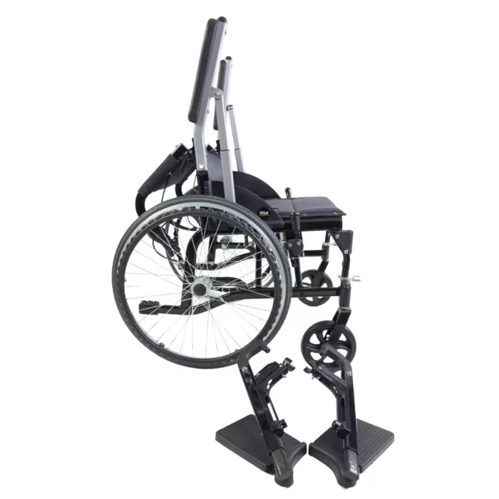 Lightweight Wheelchair – 18″ Seat
