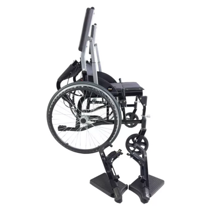Lightweight Wheelchair – 18″ Seat